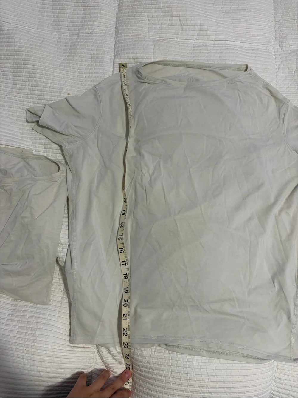 TWO lululemon athletica Light Gray Short Sleeve Tee